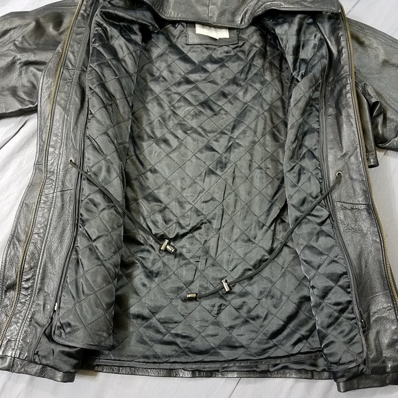 Coft & Barrow black leather winter jacket with removable faux fur trimmed hood. - Picture 12 of 13